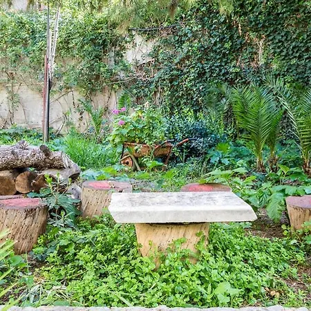 Sunny With 2 Bedrooms And Garden Apartment Glyfada (Attica)