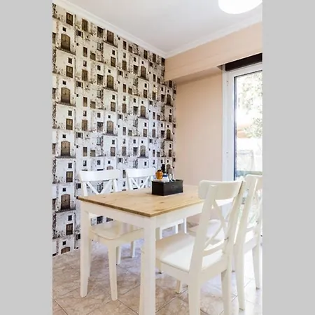 Sunny With 2 Bedrooms And Garden Glyfada (Attica)